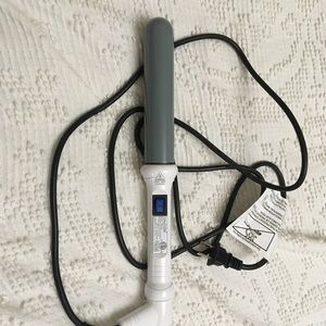 NWOB NUME Curling Wand 32mm